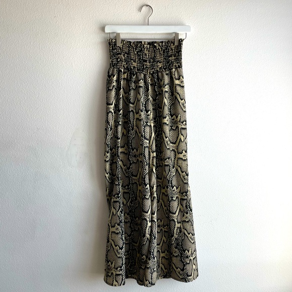 •Show me your mumu flare pants | Size S - Picture 1 of 3